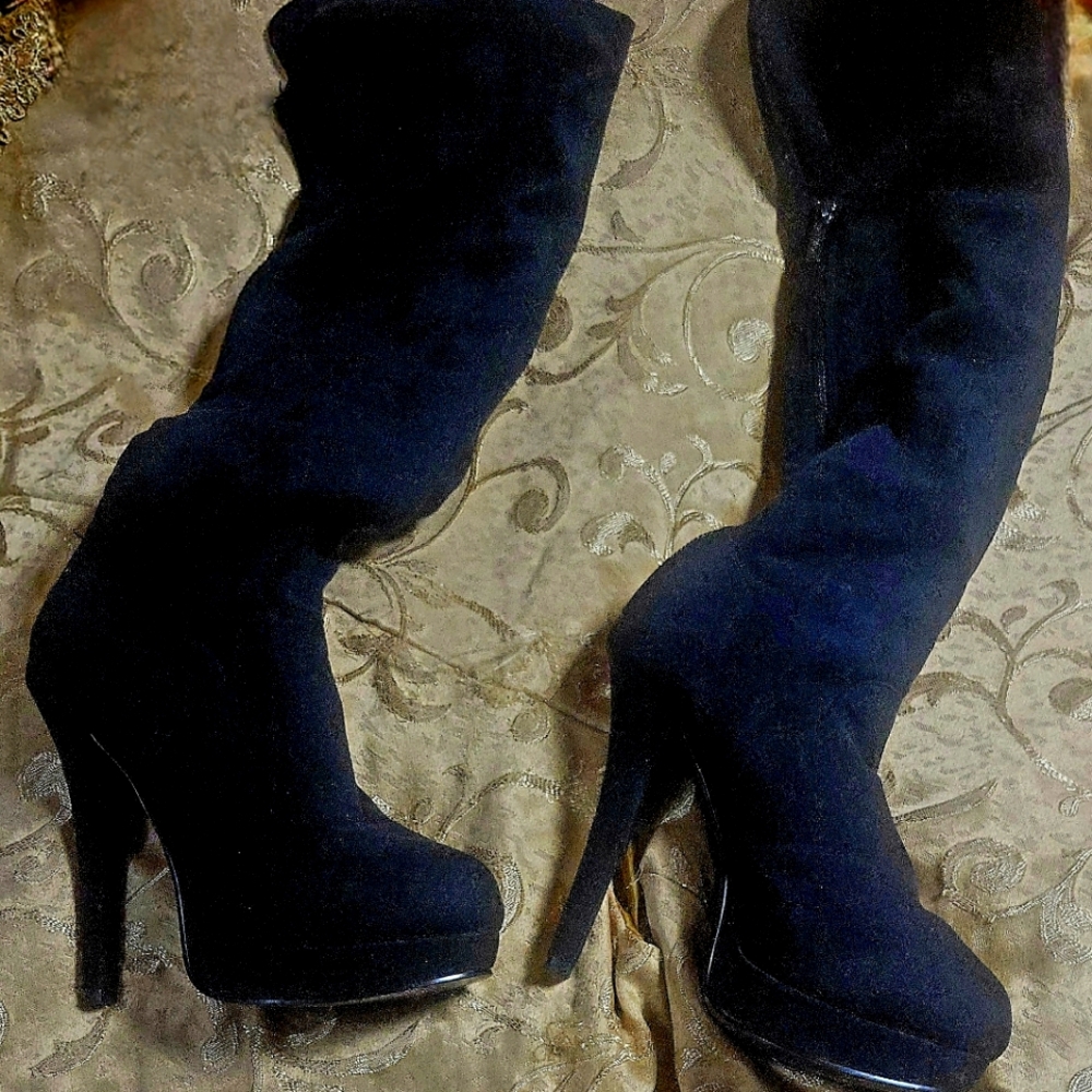 Elegant Black Women's Boots
